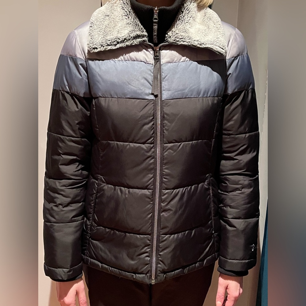 Free Country ladies ski style coat.